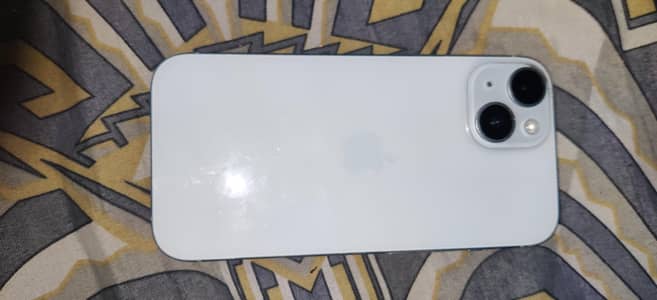 Apple iPhone 15