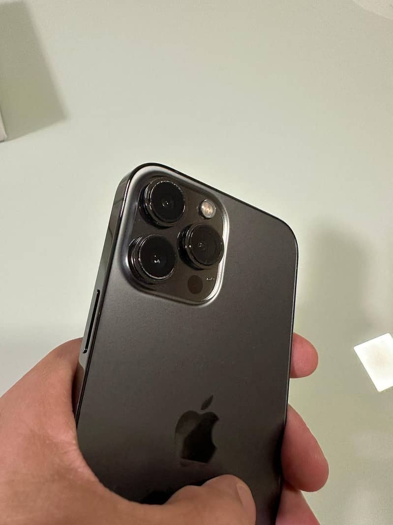 Apple iPhone 12 Pro 4