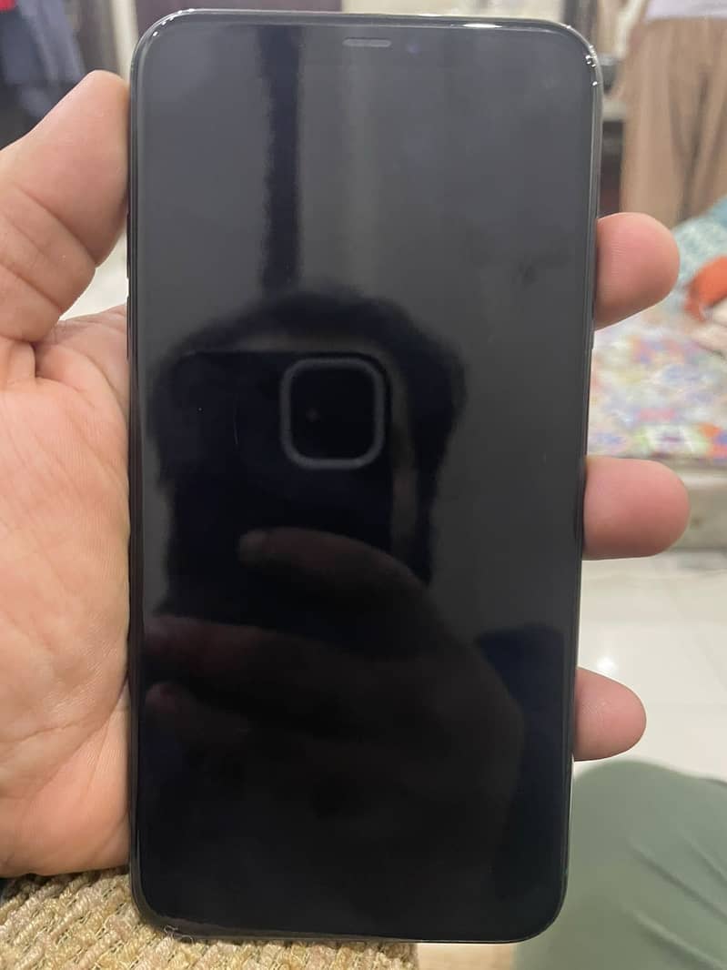 Apple iPhone 11 Pro Max 0