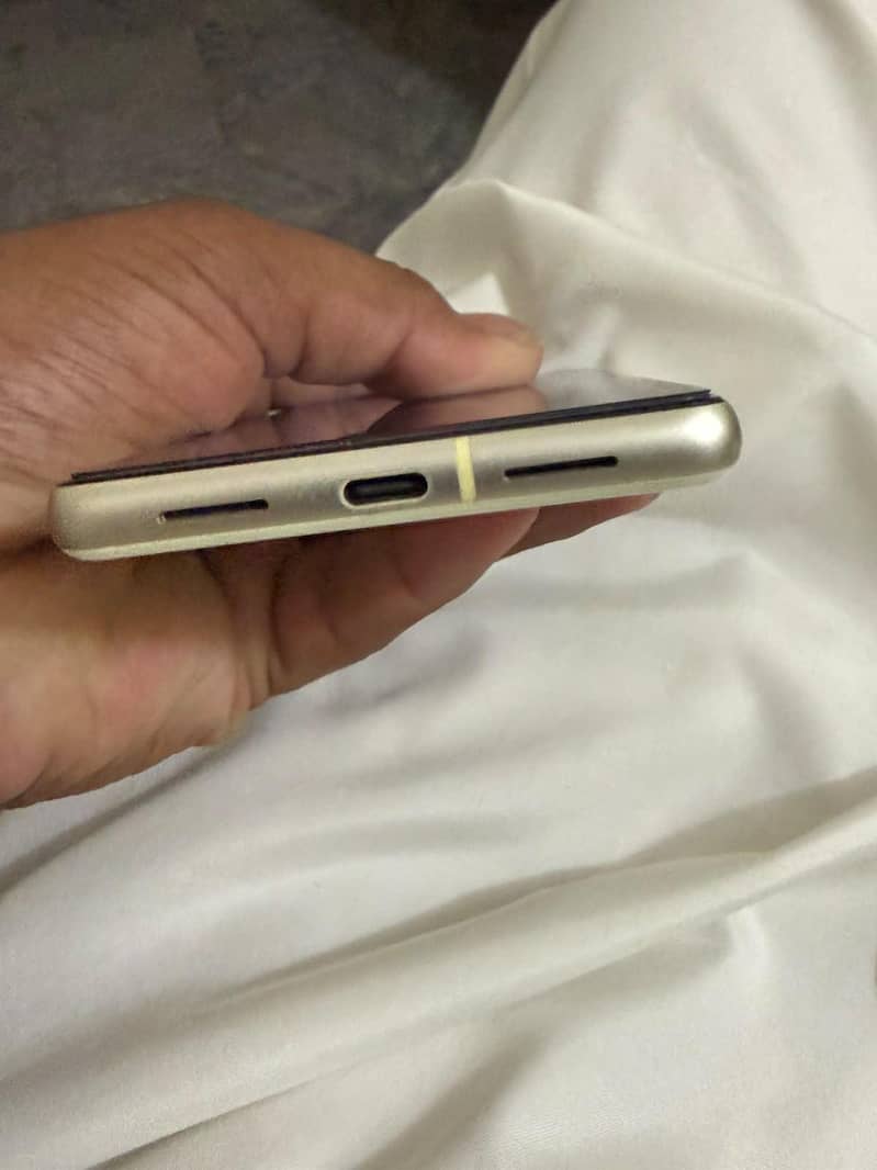 Google Pixel 7 5