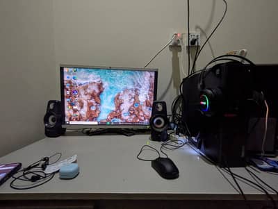 complete pc setup for Gaming i3 6th generation with 24 inch LCD