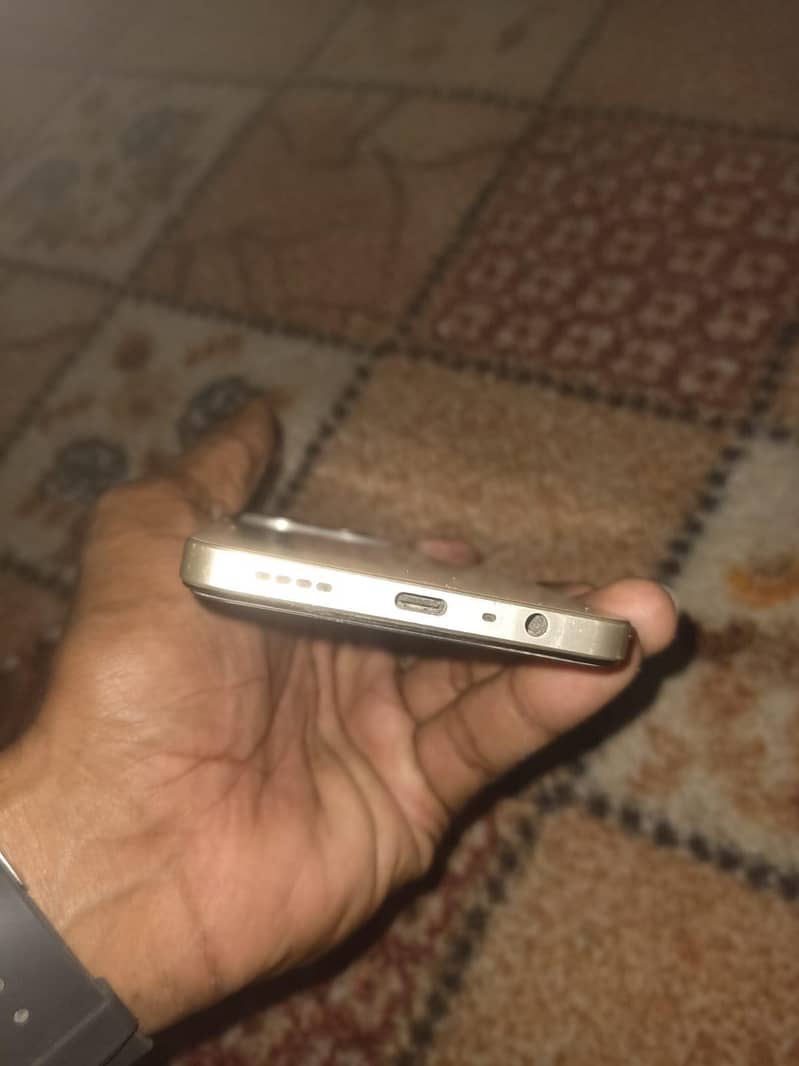 Realme C61 1