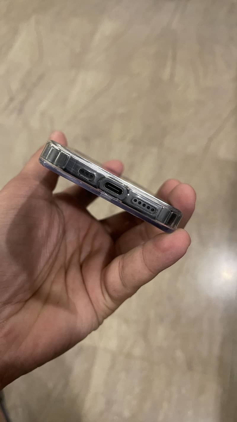 Apple iPhone 15 Pro 1