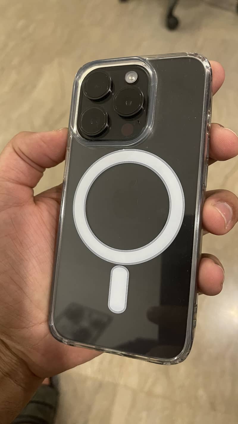 Apple iPhone 15 Pro 0