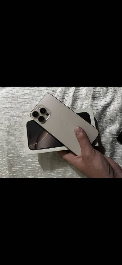 Apple iPhone 16 Pro Max