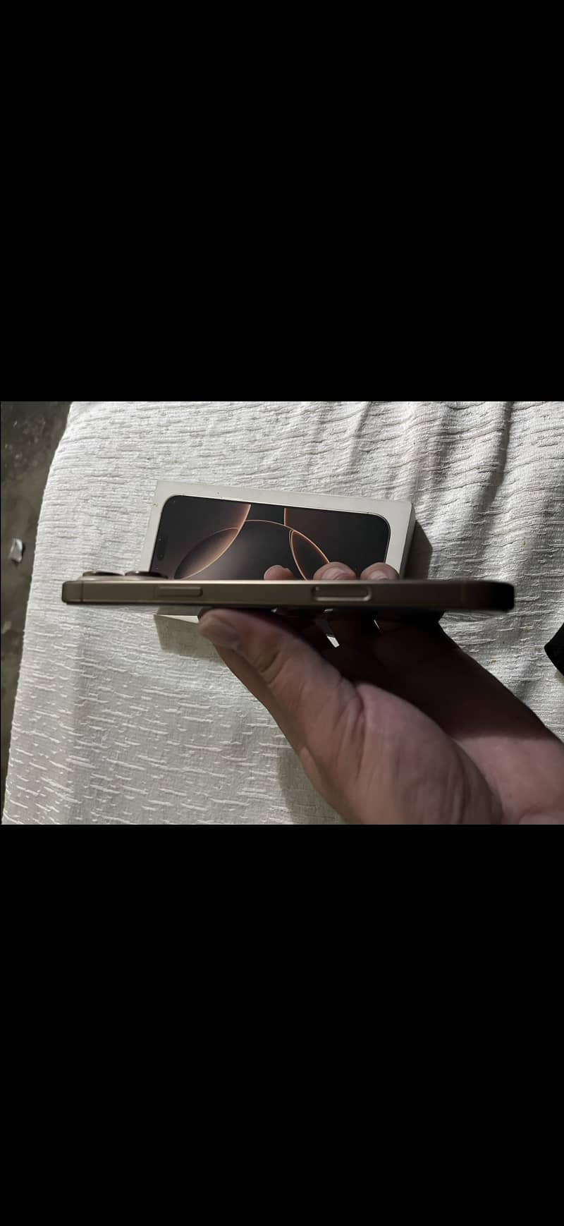 Apple iPhone 16 Pro Max 3