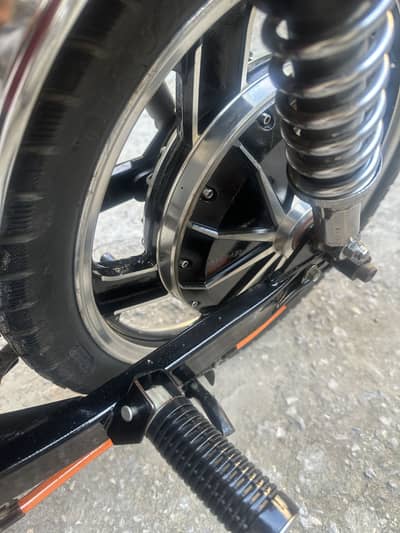 United Revolt urgent sale E bike