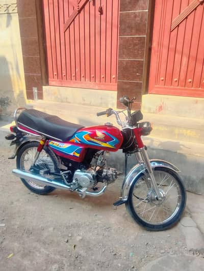 honda cd 70  03702248325 wathsapp contact