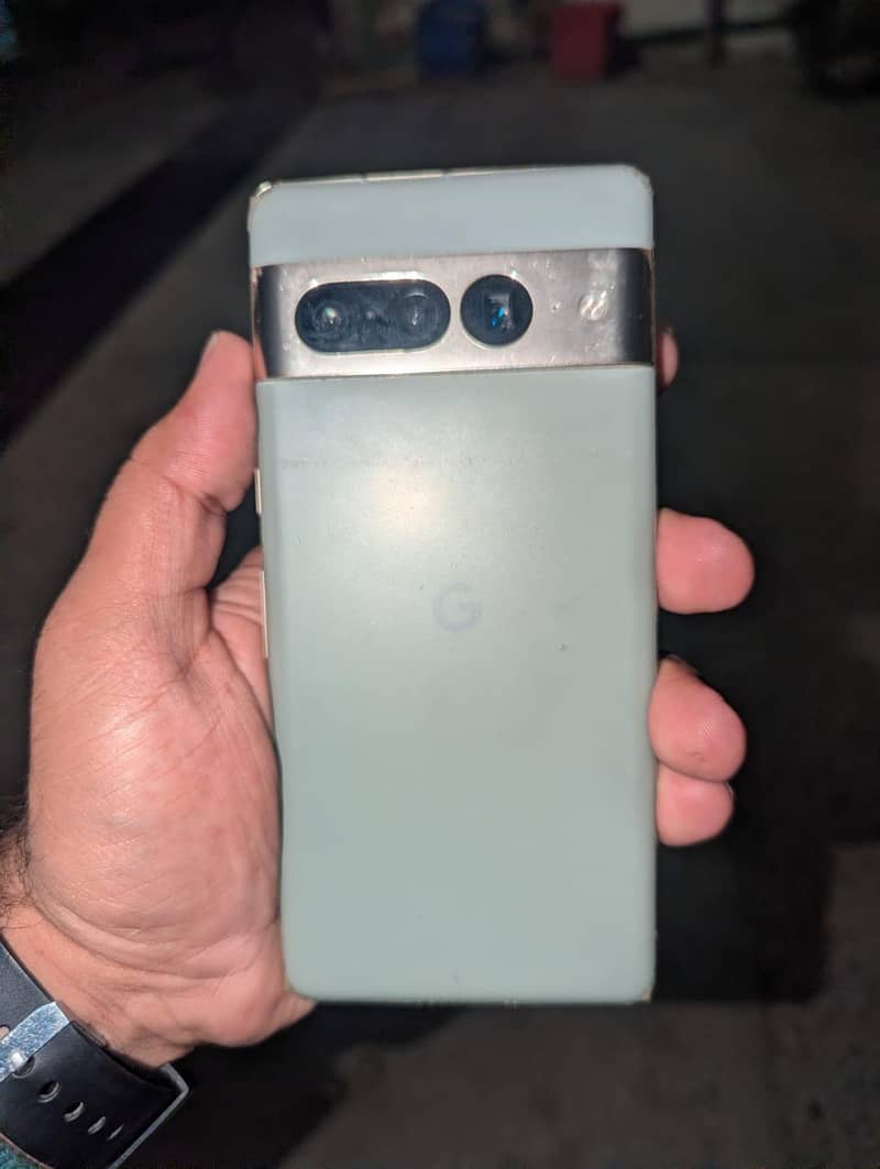 Google Pixel 7 Pro 4