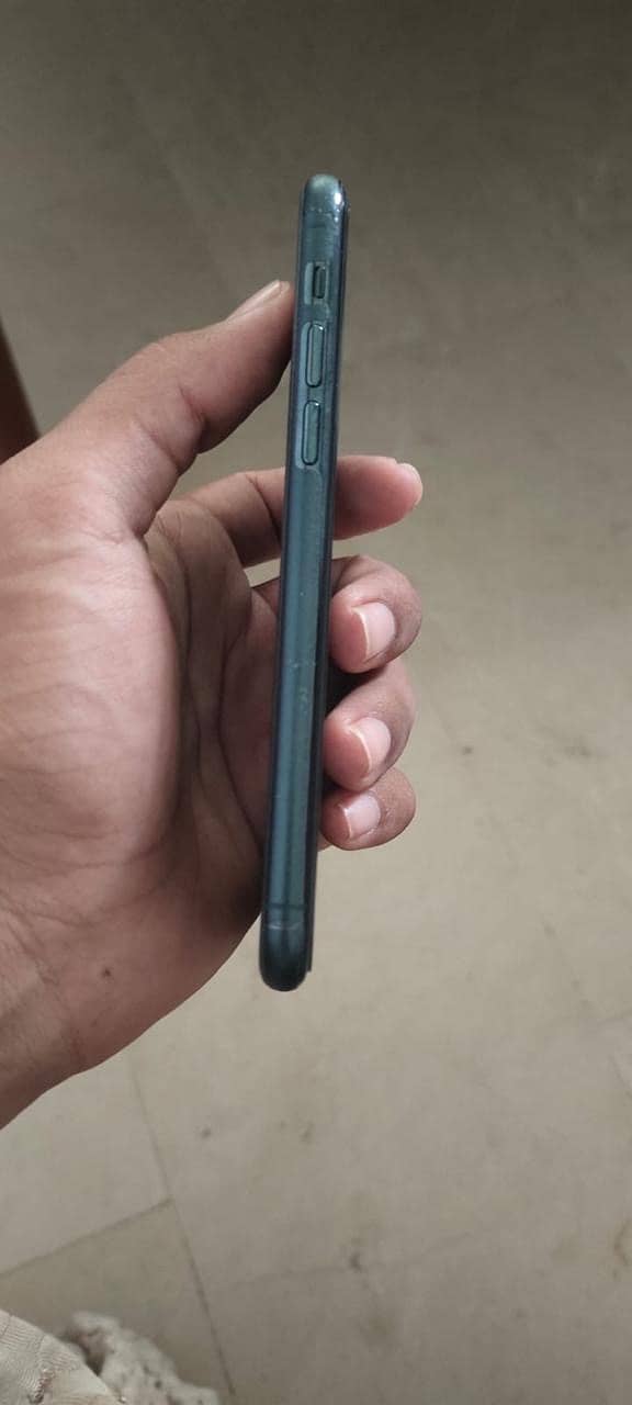Apple iPhone 11 Pro 1