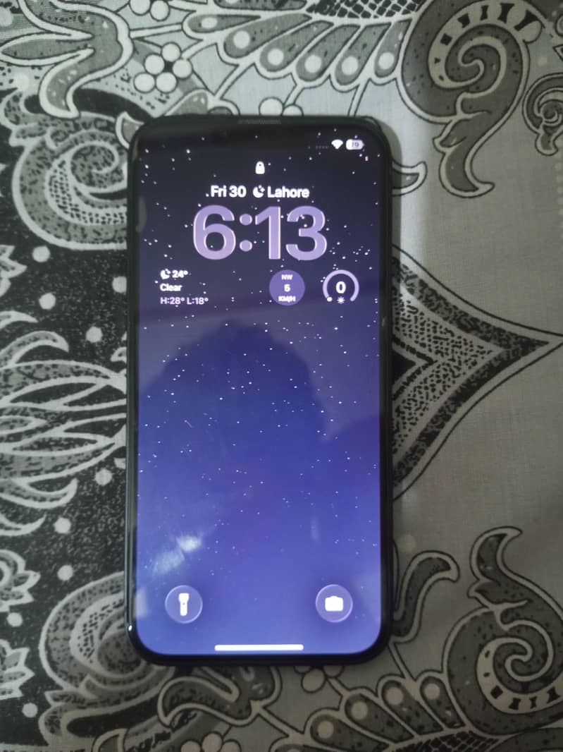 Apple iPhone 13 0