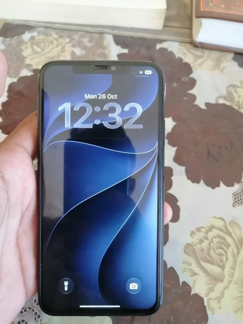 Apple iPhone 11 Pro Max 1