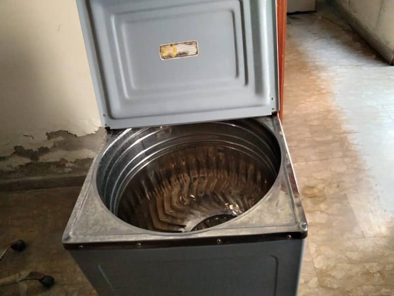 climax Washing machine 1