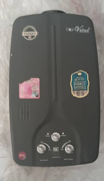 Geyser ( Lpg ) for sale only 3 months used