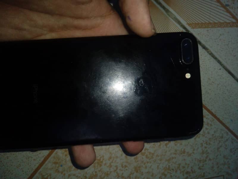 Apple iPhone 7 Plus 0