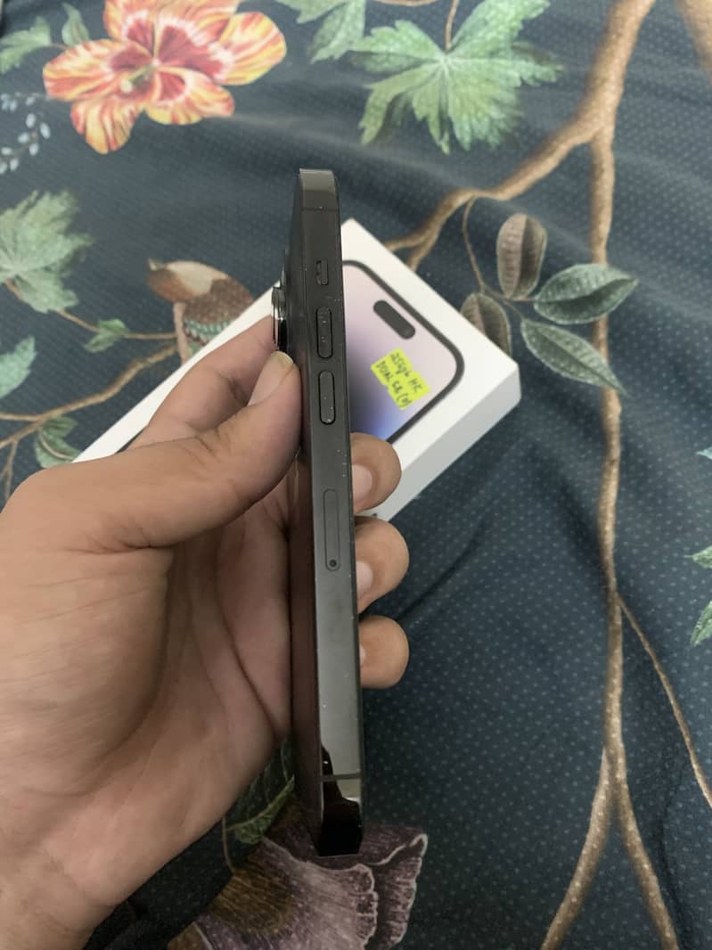 Apple iPhone 14 Pro 1