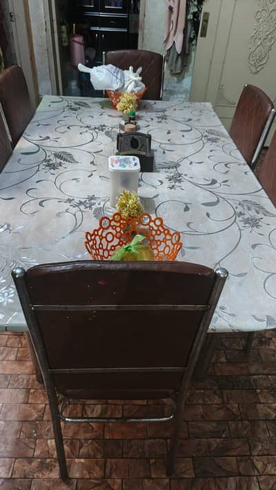 Dining table with 8 chairs