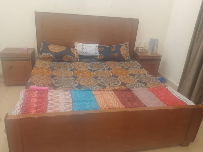 king size bed 1