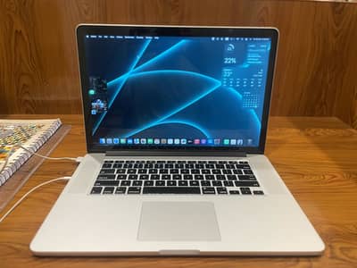 Macbook Pro 2014 i7 16/256gb mint Condition For sale