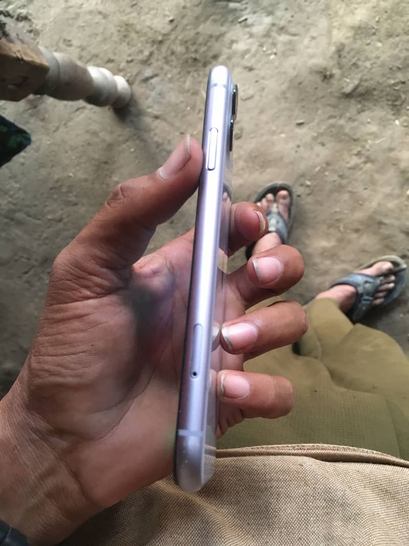 Apple iPhone 11 1