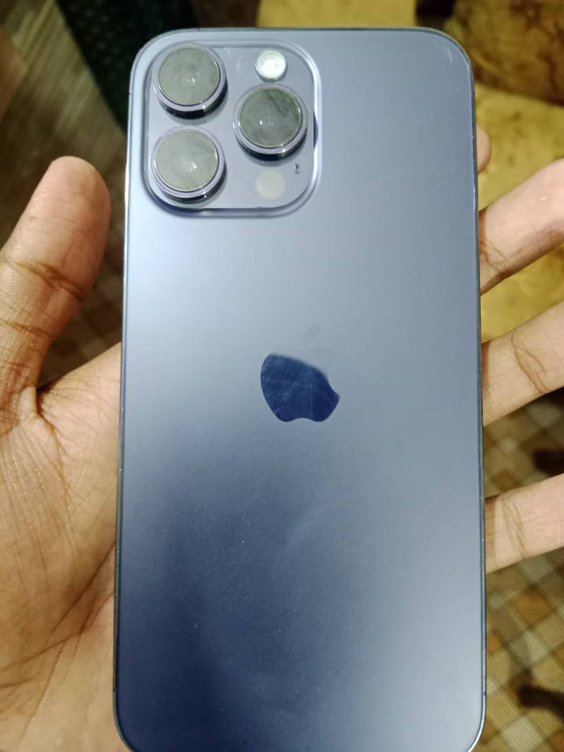 Apple iPhone 14 Pro Max 1