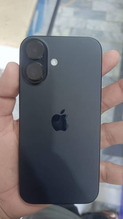 Apple iPhone 16