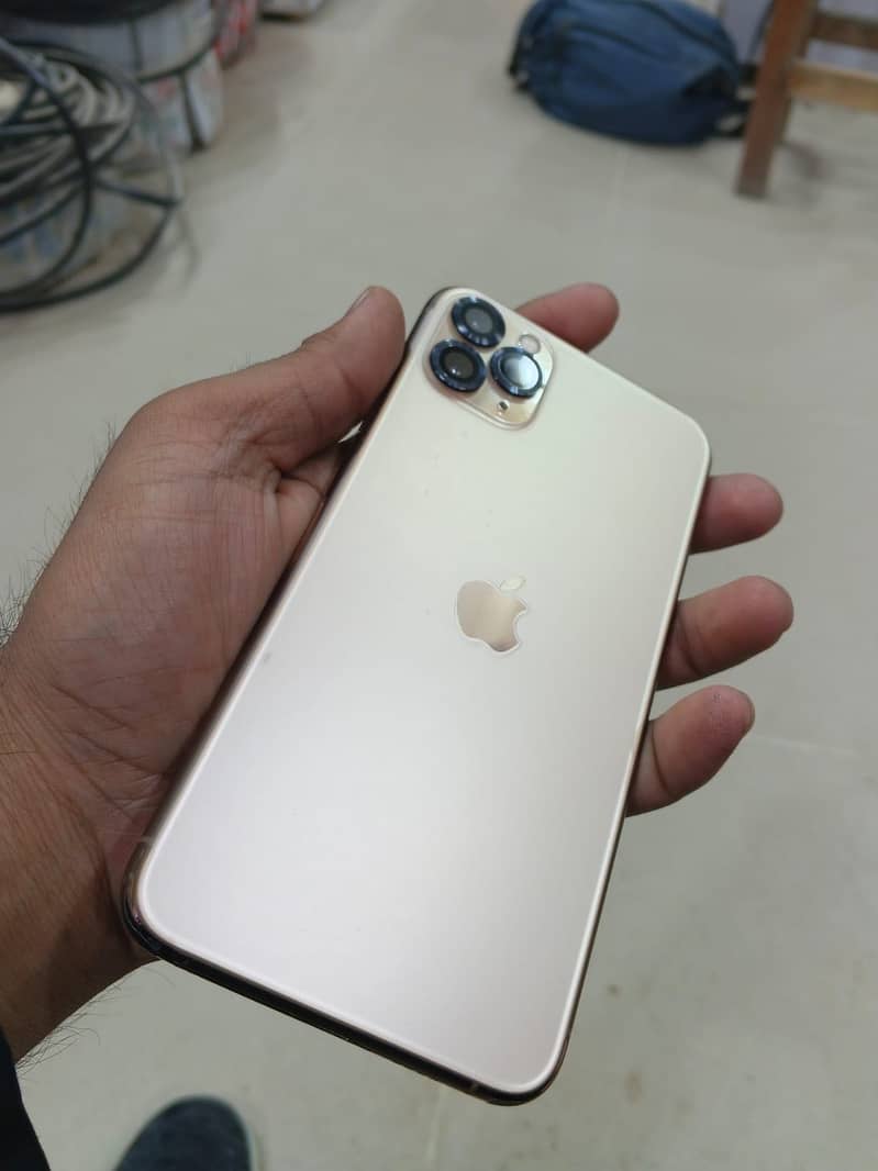 Apple iPhone 11 Pro Max 0