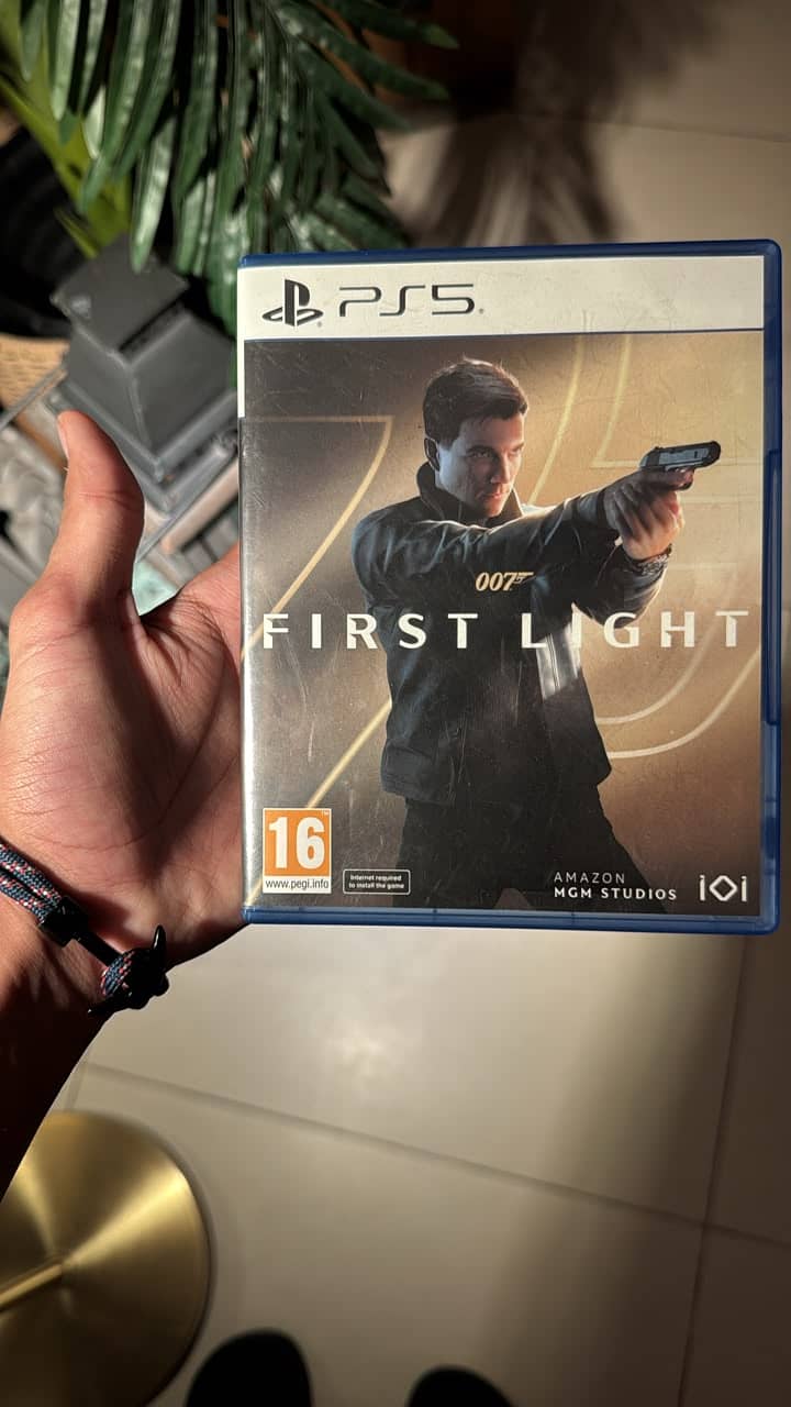James Bond First Class 007 0