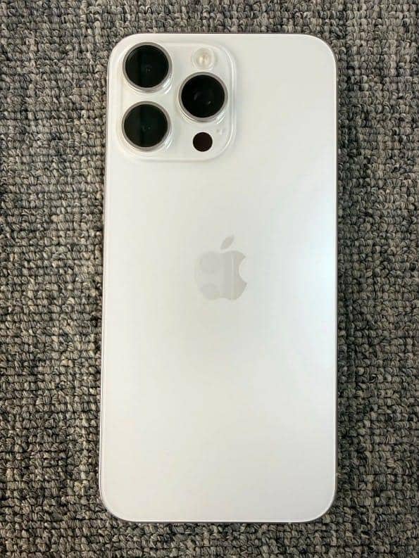 Apple iPhone 15 Pro Max 0