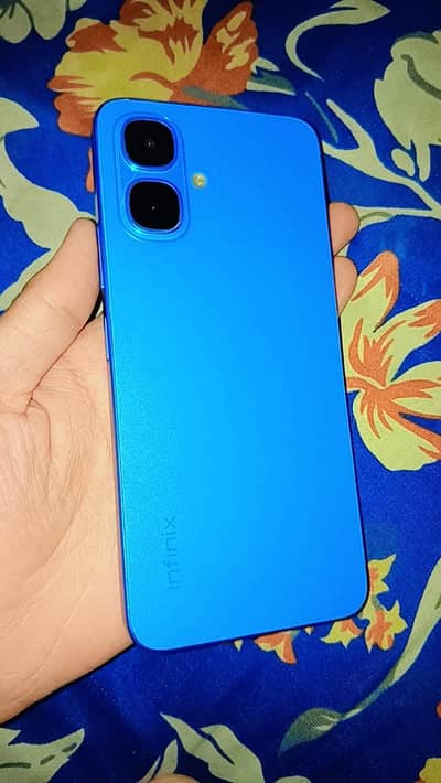 Infinix SMART 10 Urgent sale  4GB+4GB 64GB 10/10 Only Mobile