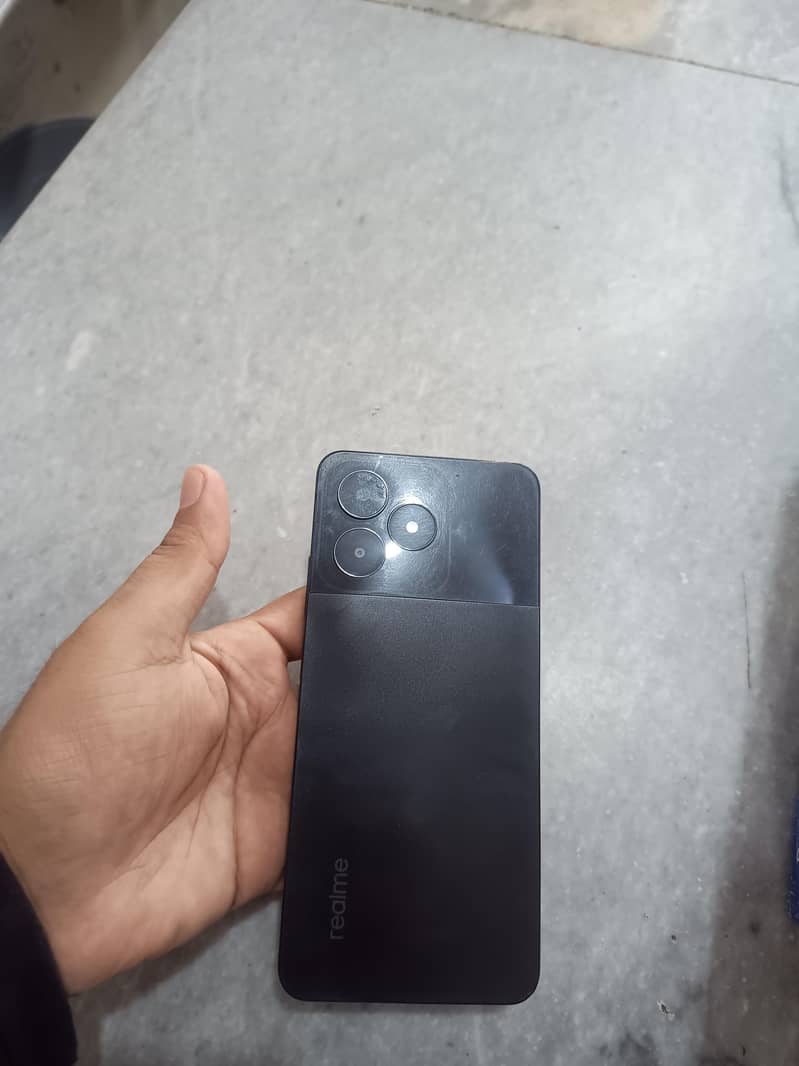 Realme C51 1