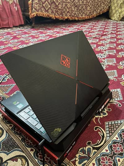 HP OMEN 15 WITH ORIGINAL 150W CHARGER