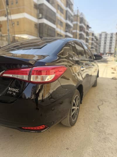 Toyota Yaris Ativ X 2021 Full option Push start Top of the line