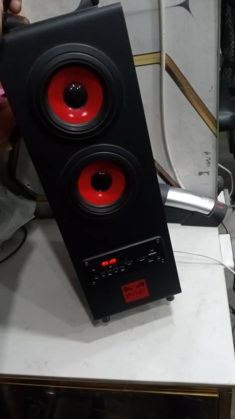 Bluetooth speaker 0