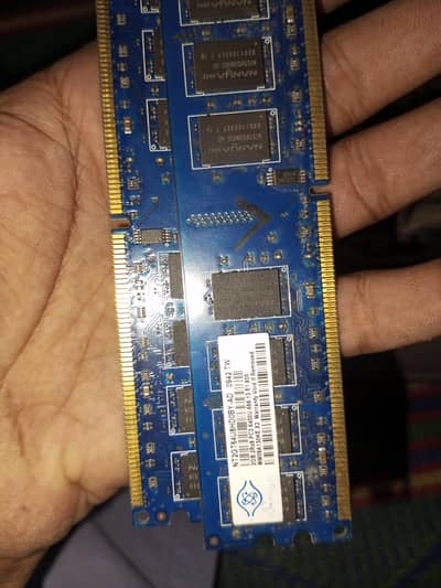 2GB RAM Chips