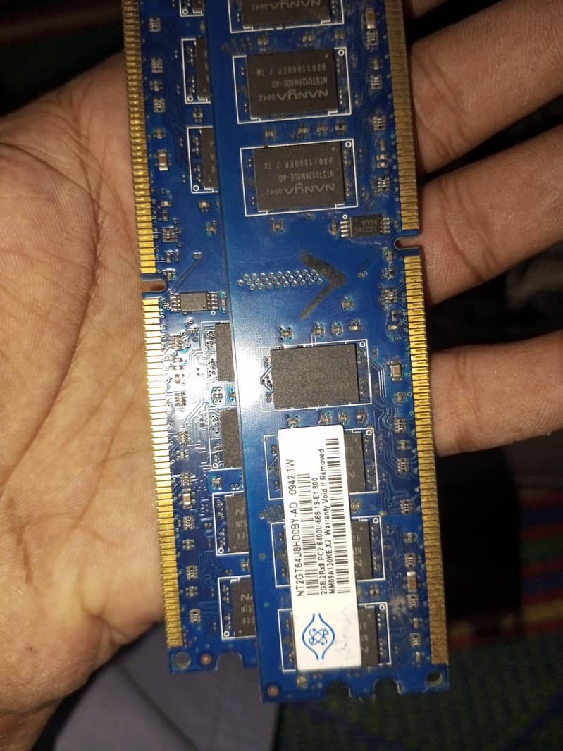 2GB RAM Chips 0