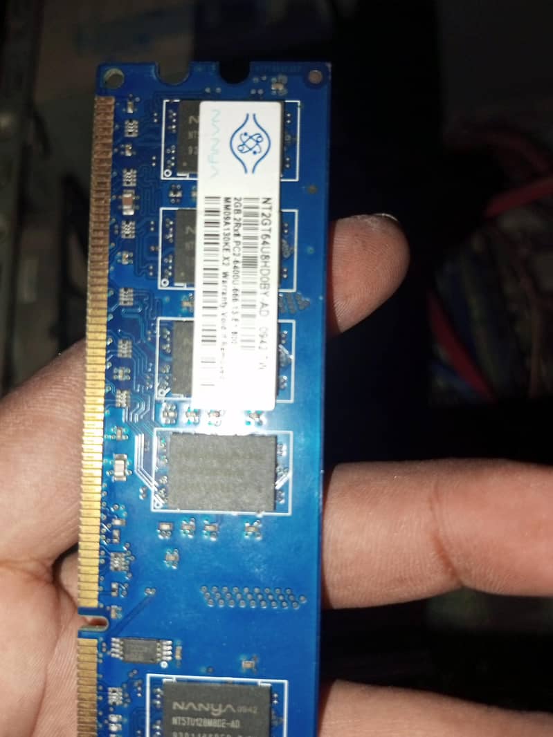 2GB RAM Chips 2