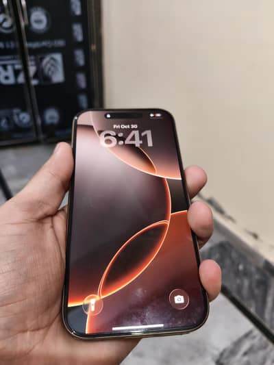 Apple iPhone 16 Pro factory unlocked 10/9.5 New Fon