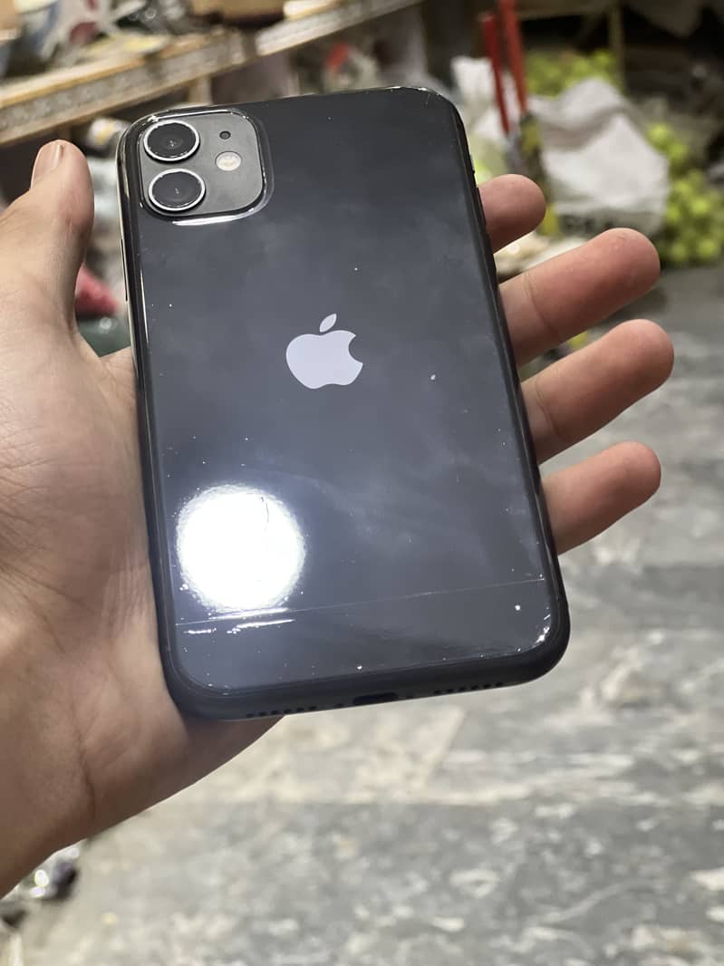Apple iPhone 11 0