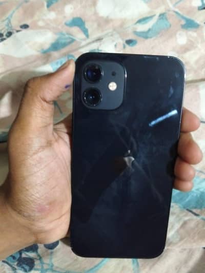 Apple iPhone 12