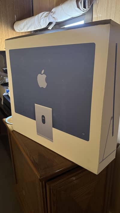 iMac M4