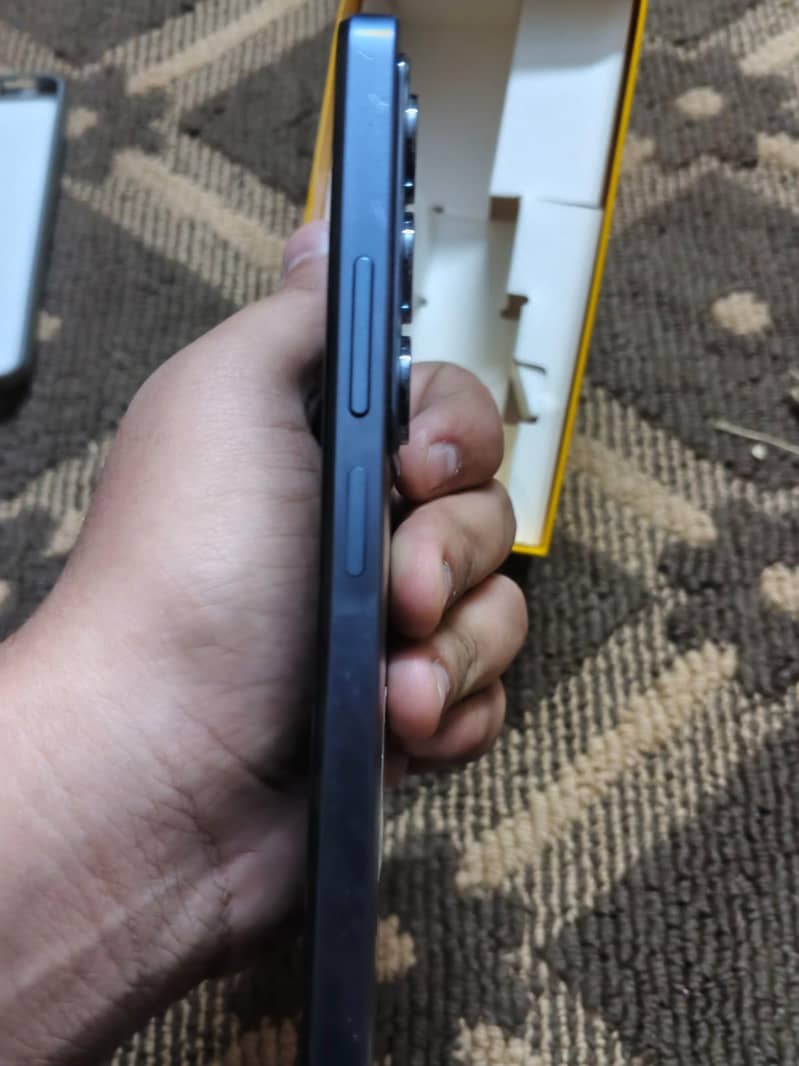 Realme C75x 8