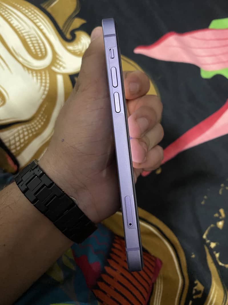 Apple iPhone 12 2