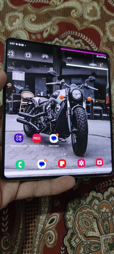 z fold 4 change iphone 15 pro OnePlus 13 Samsung a56 Huawei mate 60 pr