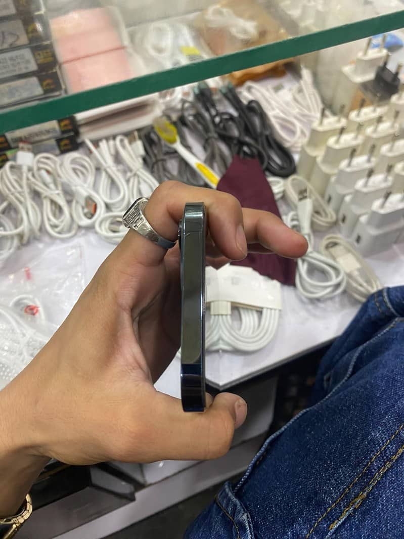 Apple iPhone 12 Pro Max 5