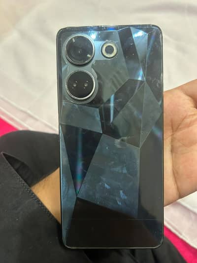 Tecno CAMON 20