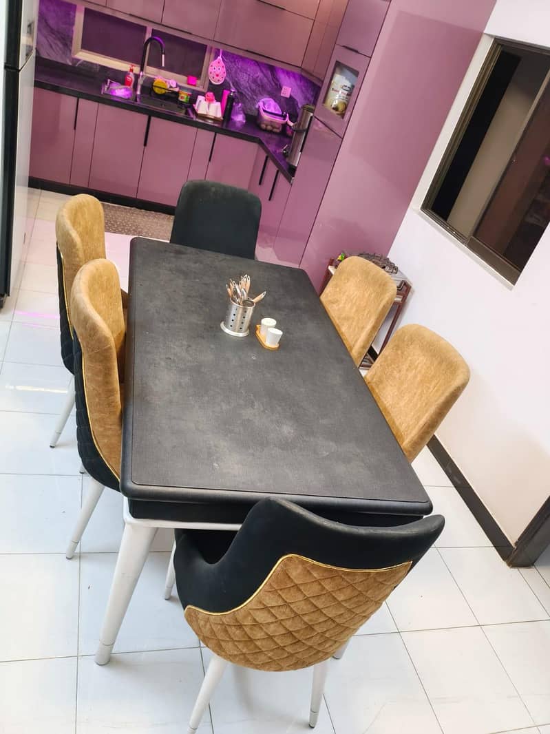 6 Seater Dinning Table 3
