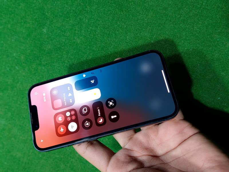 Apple iPhone 14 6
