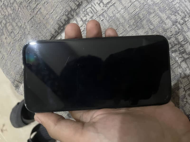 Apple iPhone 13 Pro 1
