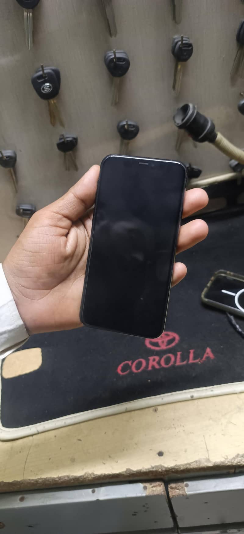 Apple iPhone 11 Pro 4